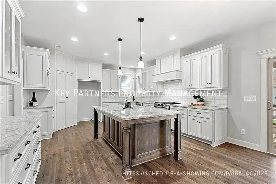 16657 S Chalet Dr - Photo 4 of 36