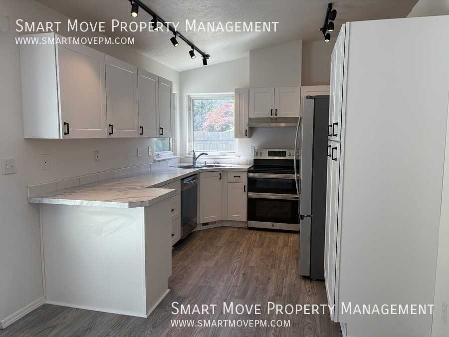 108 S Crest Wood Dr - Photo 7 of 27