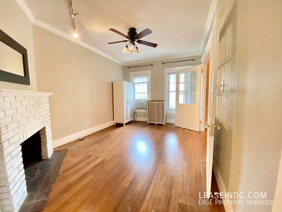 1424 Oak St Nw - Photo 6 of 32