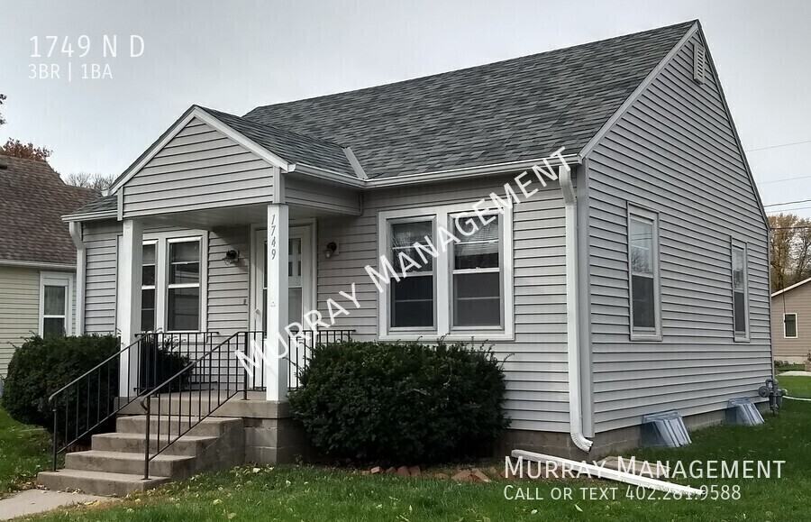 1749 N D St - Photo 3 of 15