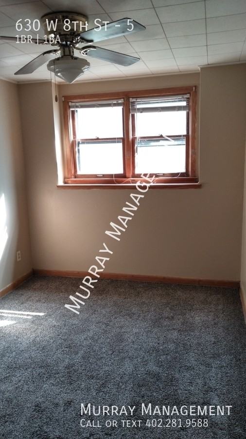 630 W 8th St #5 - Photo 5 of 11