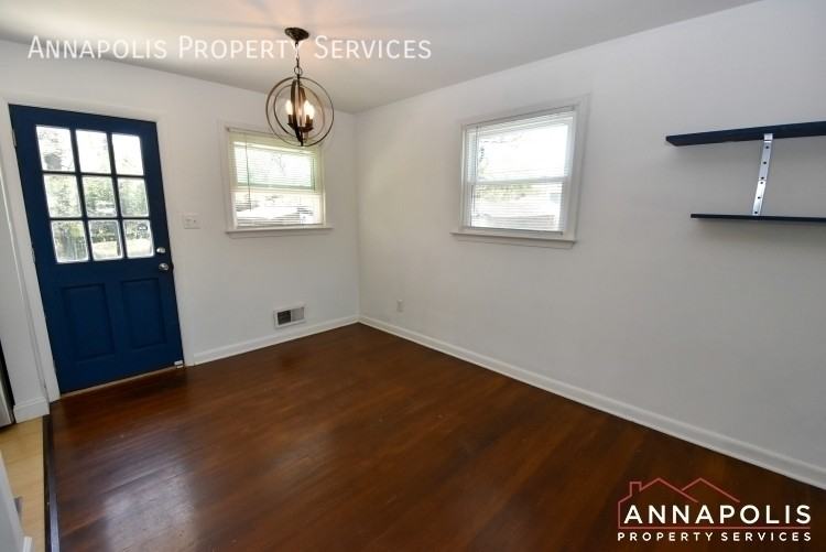 757 Warren Dr - Photo 4 of 26