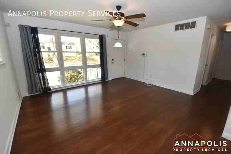757 Warren Dr - Photo 5 of 26