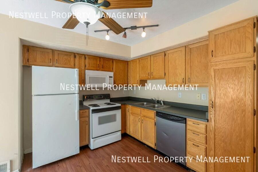 4763 W Piagentini Way - Photo 3 of 20