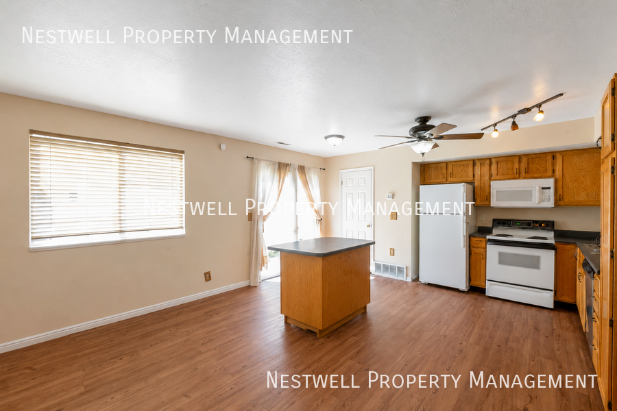 4763 W Piagentini Way - Photo 5 of 20