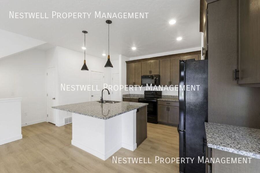 4354 W Dixon Way - Photo 2 of 30