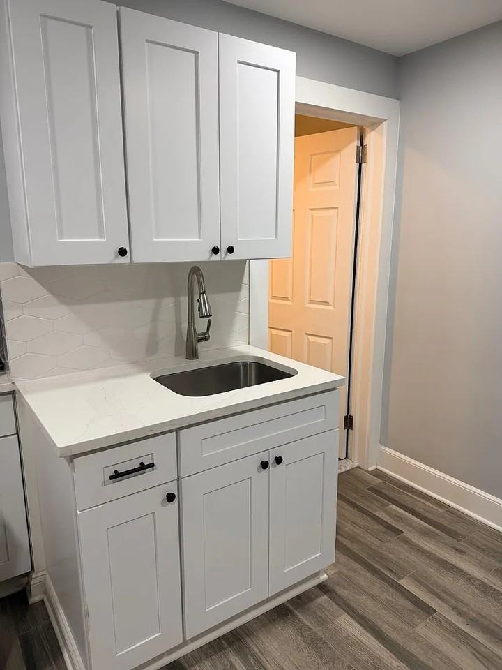 1330 Ratzer Road - Photo 4 of 7