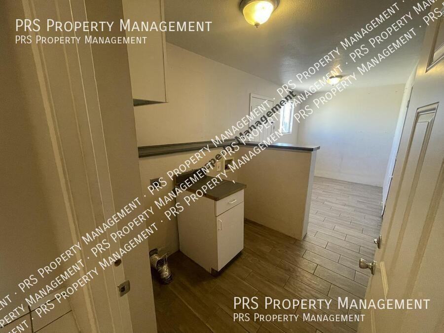 2544 W Isabella Ave - Photo 6 of 15