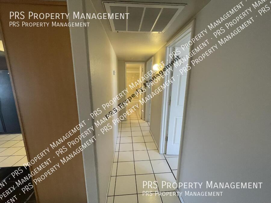 2544 W Isabella Ave - Photo 7 of 15
