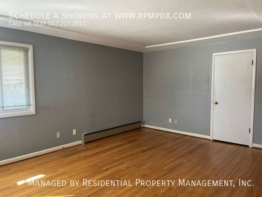 5231 Ne Hassalo St - Photo 5 of 19