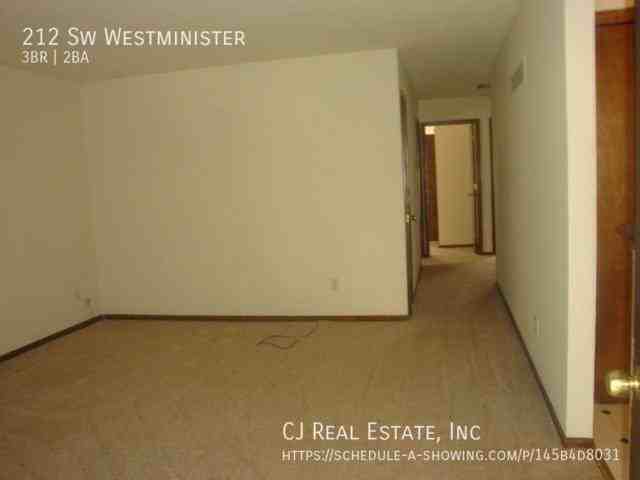 212 Sw Westminister Rd - Photo 2 of 9