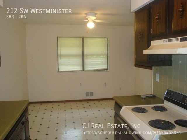 212 Sw Westminister Rd - Photo 5 of 9
