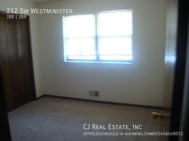 212 Sw Westminister Rd - Photo 6 of 9