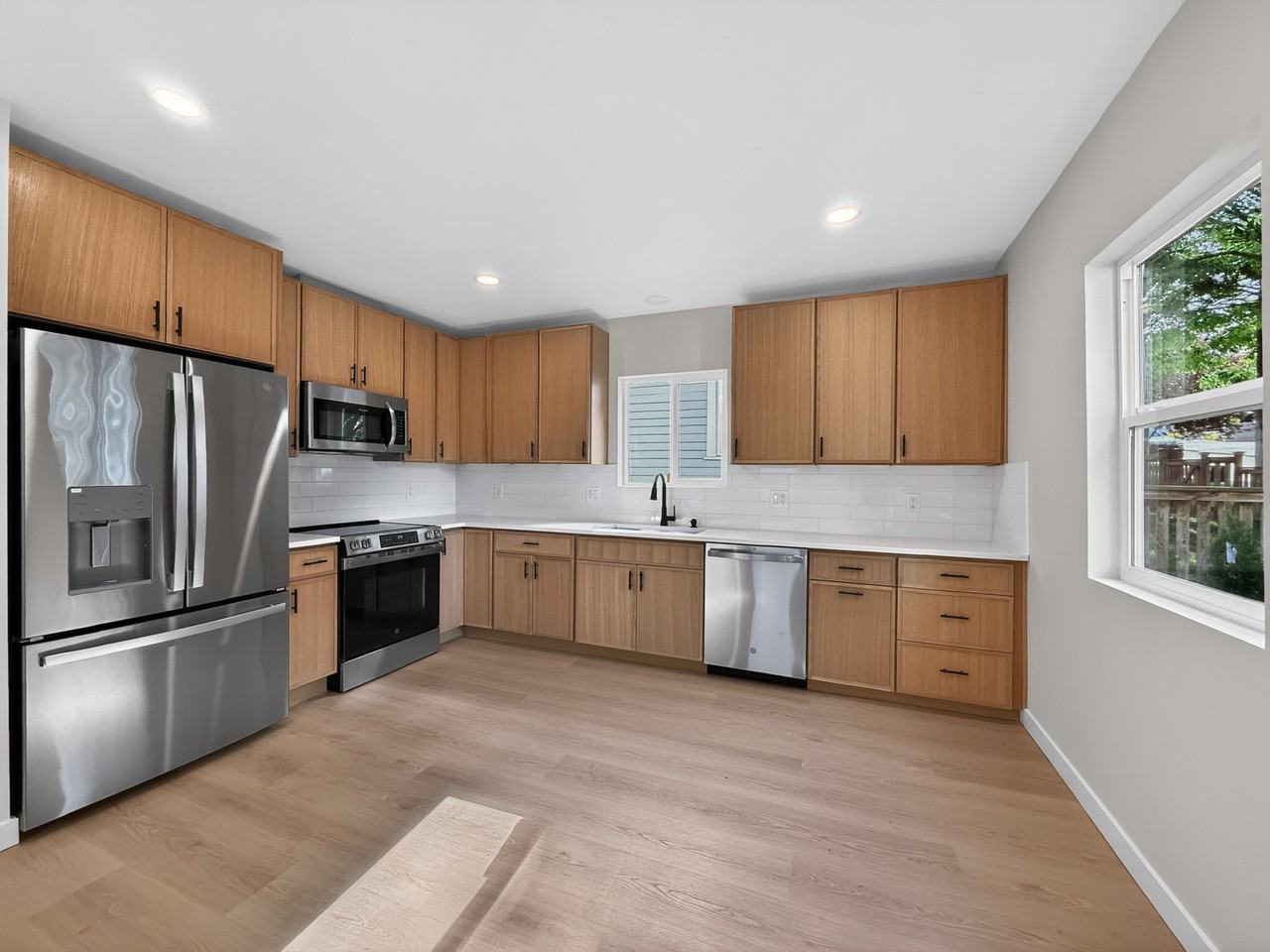 925 N 75th St #A - Photo 2 of 19