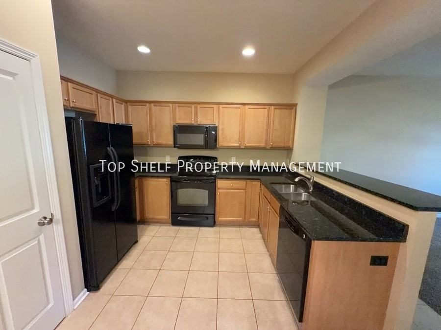 3707 Ne Marissa Ln - Photo 3 of 15