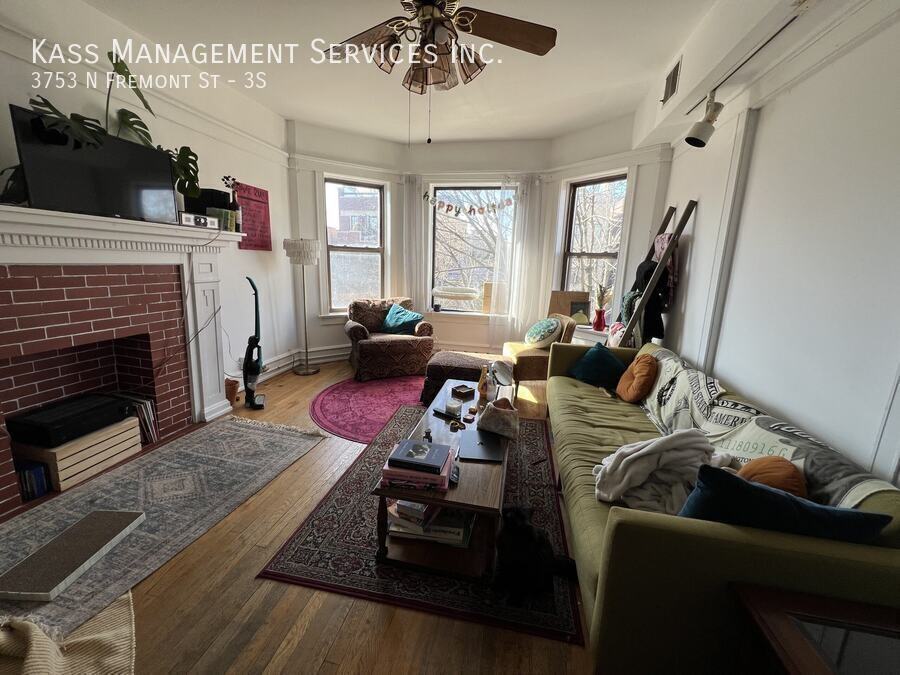 3753 N Fremont St #3S - Photo 2 of 10
