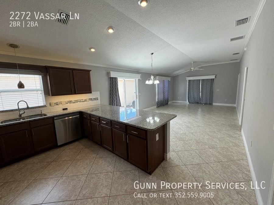 2272 Vassar Ln - Photo 4 of 21