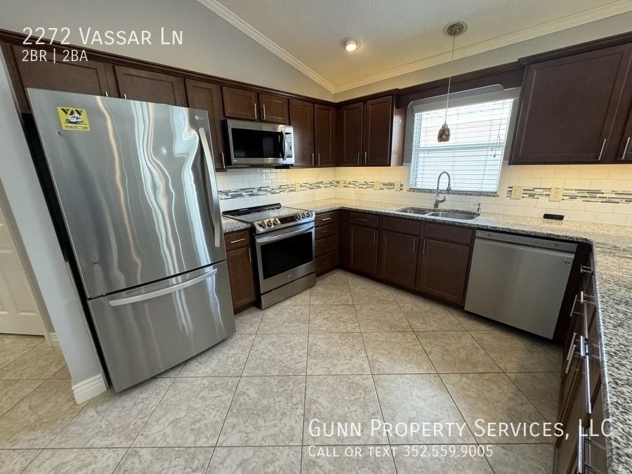2272 Vassar Ln - Photo 5 of 21