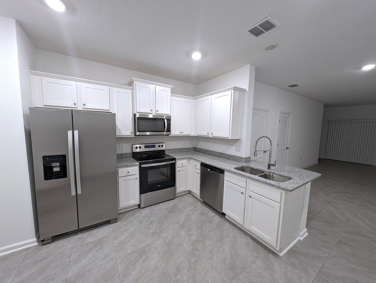 100 Vero Dr #100 - Photo 4 of 33