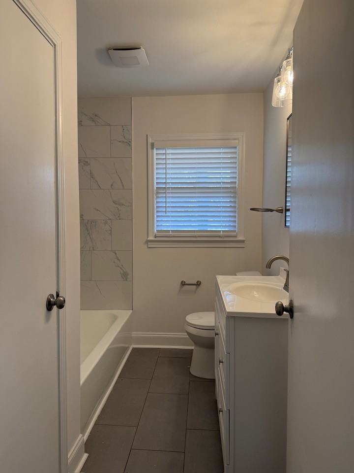 1030 Murray Cir Sw #NA - Photo 7 of 12