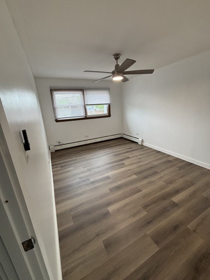 7305 S Kedzie Ave #3S - Photo 2 of 15