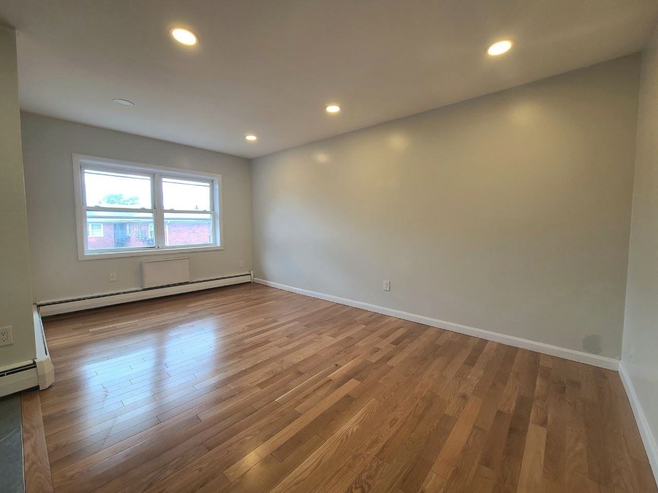 479 Roseville Ave #1 - Photo 2 of 6