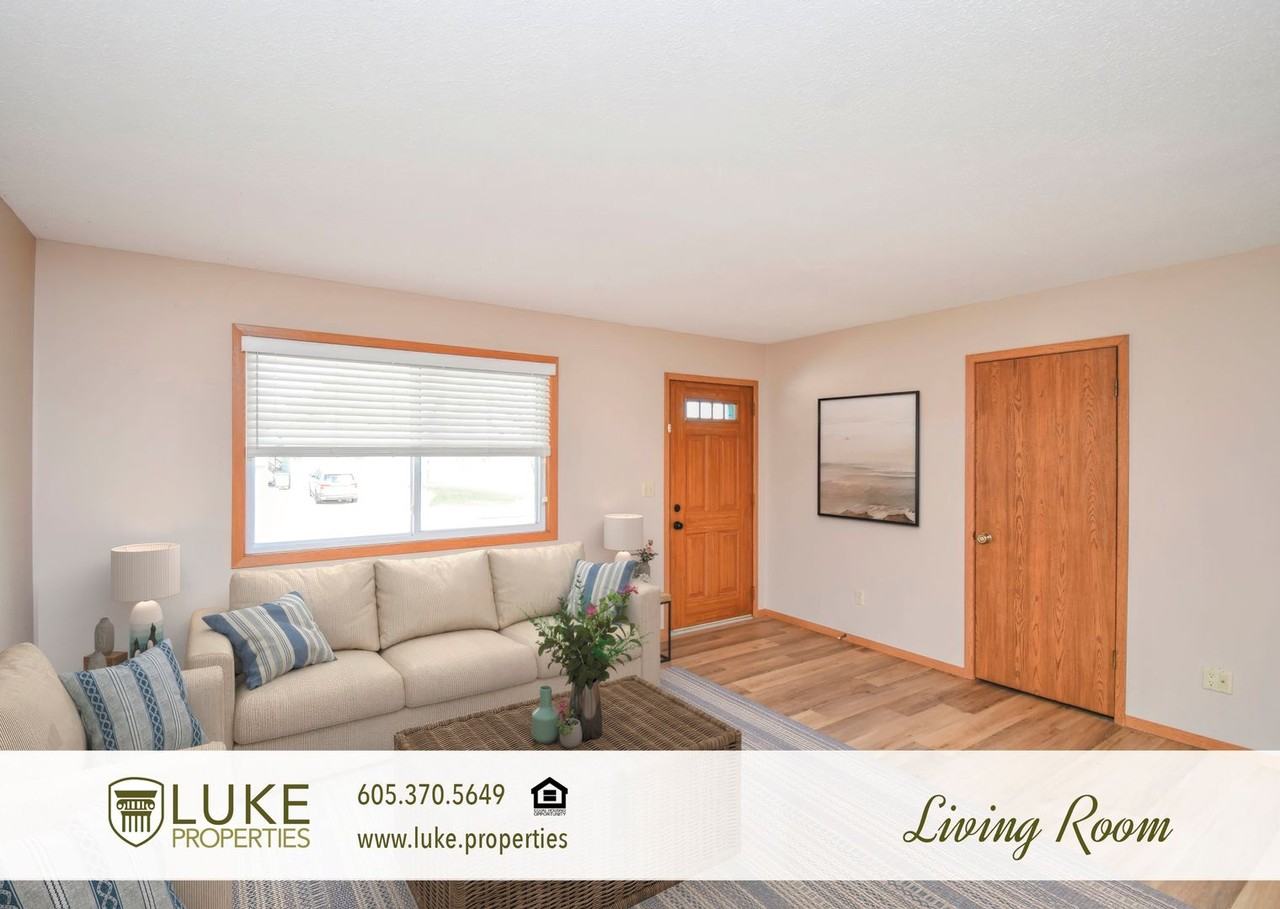 5213 E Prospect St - Photo 3 of 23