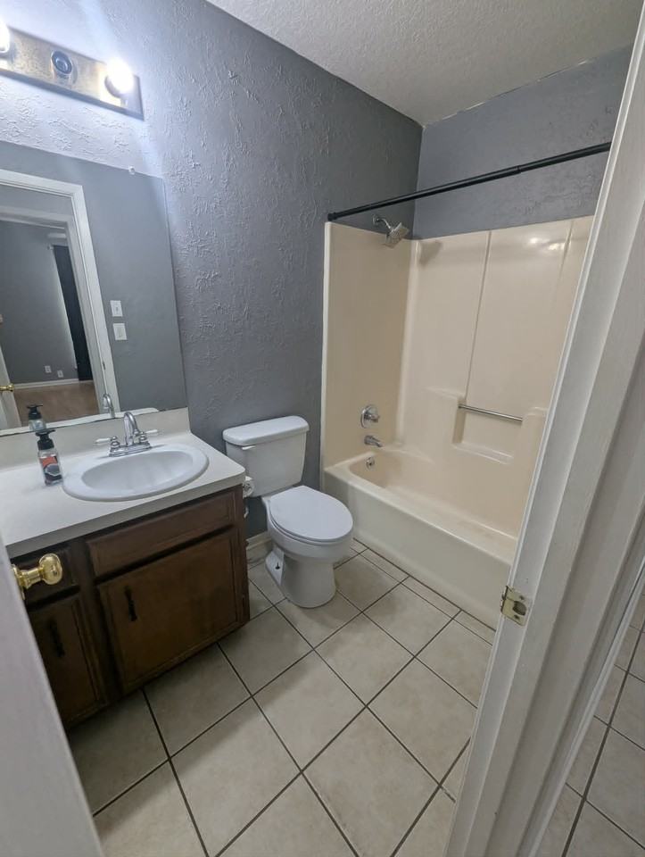 617 Hardy Ave #NA - Photo 5 of 12