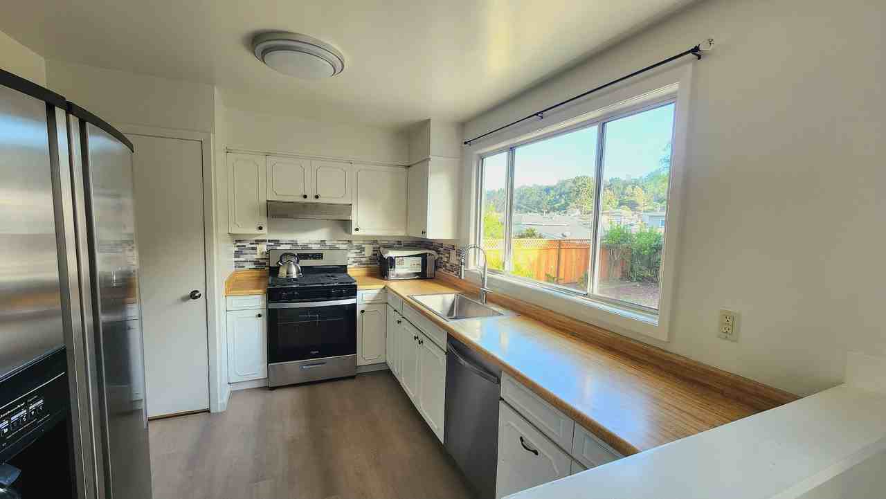 137 Adrian Ave #NA - Photo 5 of 14