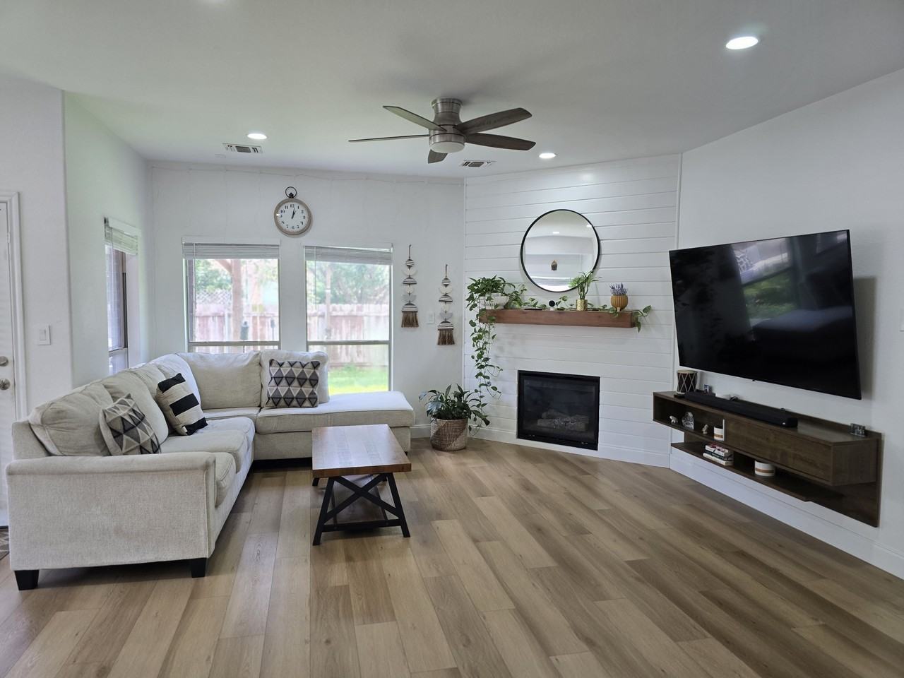 2729 Mirasol Loop #NA - Photo 4 of 27