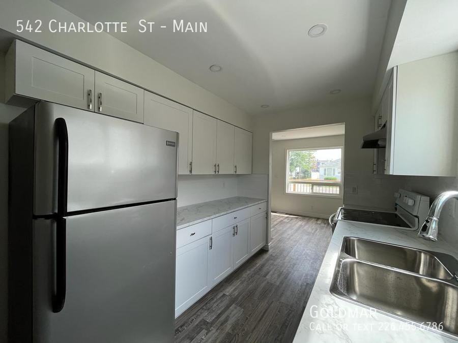 542 Charlotte St #MAIN - Photo 3 of 13