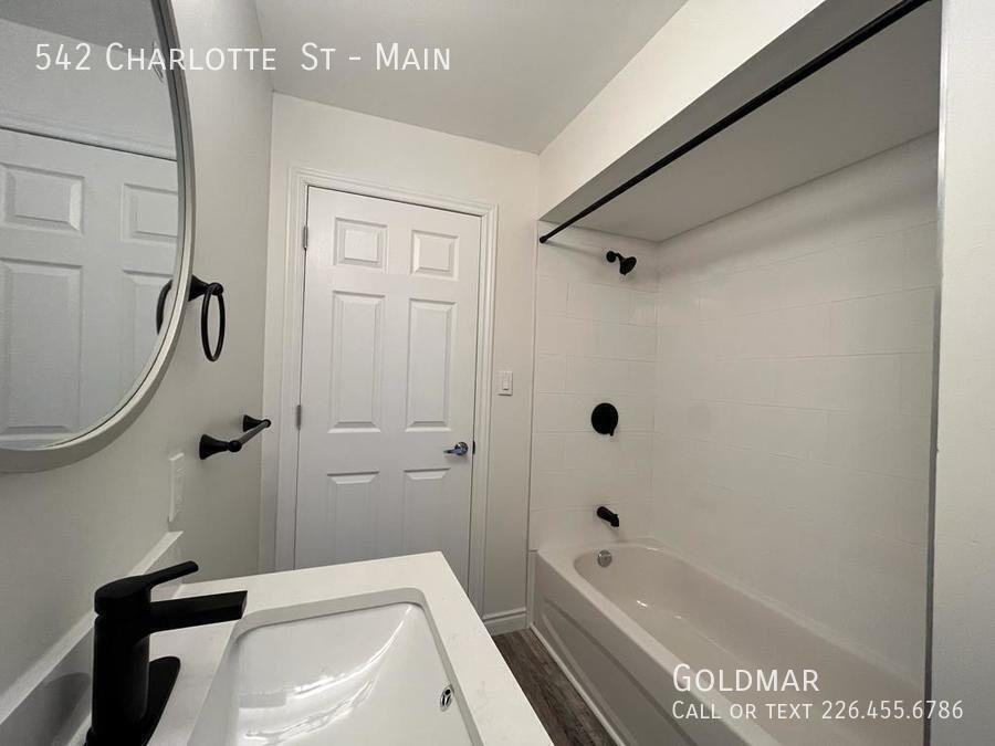 542 Charlotte St #MAIN - Photo 7 of 13