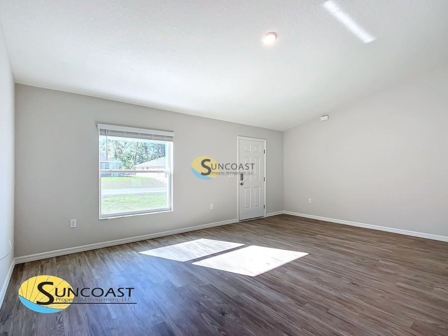 9337 Bahia Rd - Photo 7 of 27