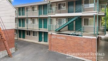 featured image of 1827 Harris St #302M