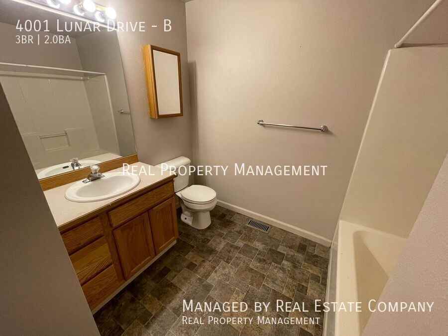 4001 Lunar Dr #B - Photo 7 of 20