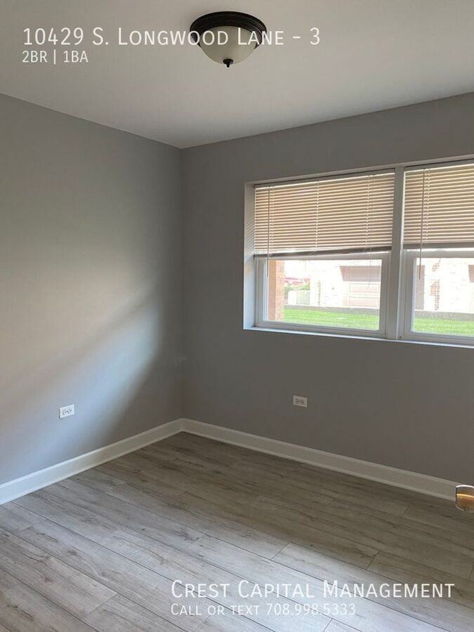 10437 Longwood Ln #3 - Photo 3 of 9