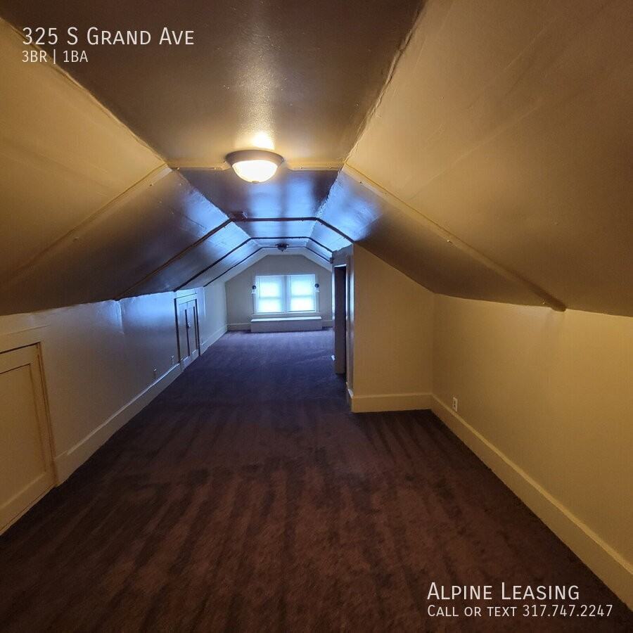 325 S Grand Ave - Photo 3 of 9