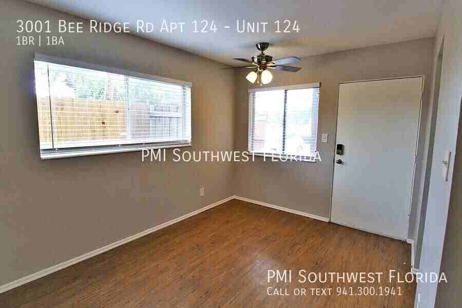 3001 Bee Ridge Rd Apt 124 #124 - Photo 3 of 21
