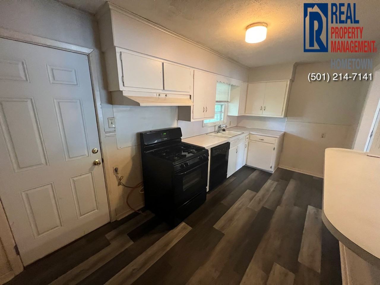 4116 Moss St - Photo 3 of 9