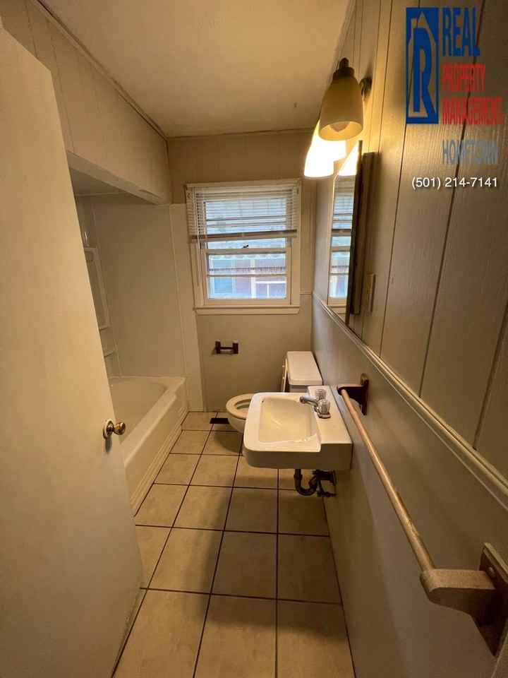 4116 Moss St - Photo 4 of 9