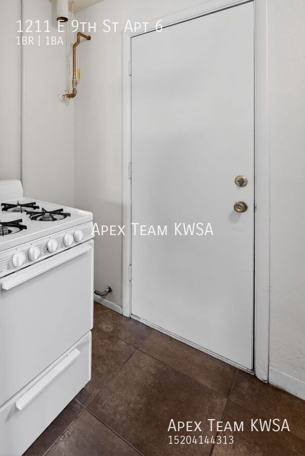 1211 E 9th St Apt 6 - Photo 6 of 30