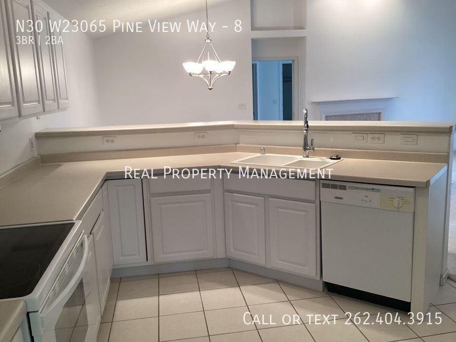 N30W23065 Pineview Way #8 - Photo 6 of 28