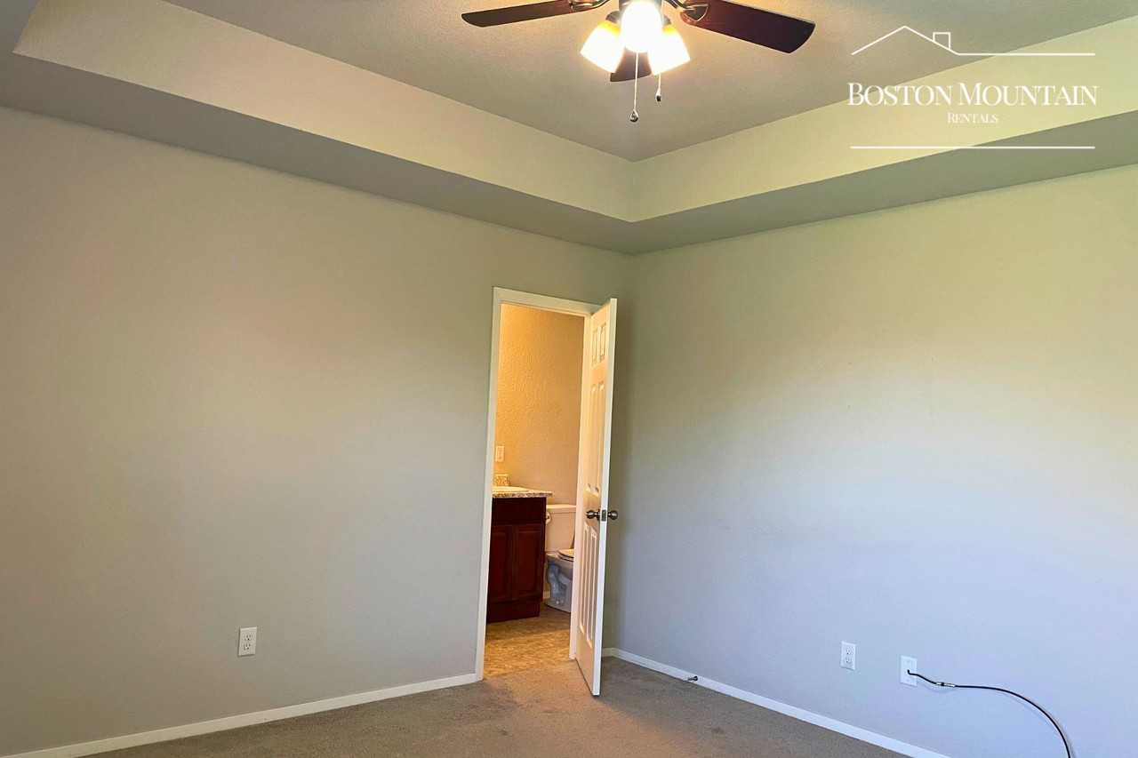 1380 Brigade Blvd - Photo 4 of 13