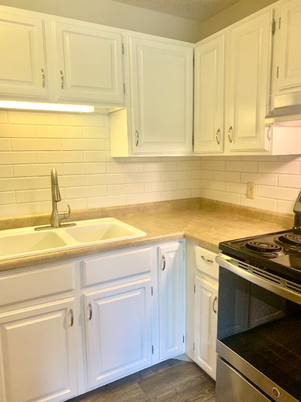 10451 Greenbrier Rd - Photo 3 of 21