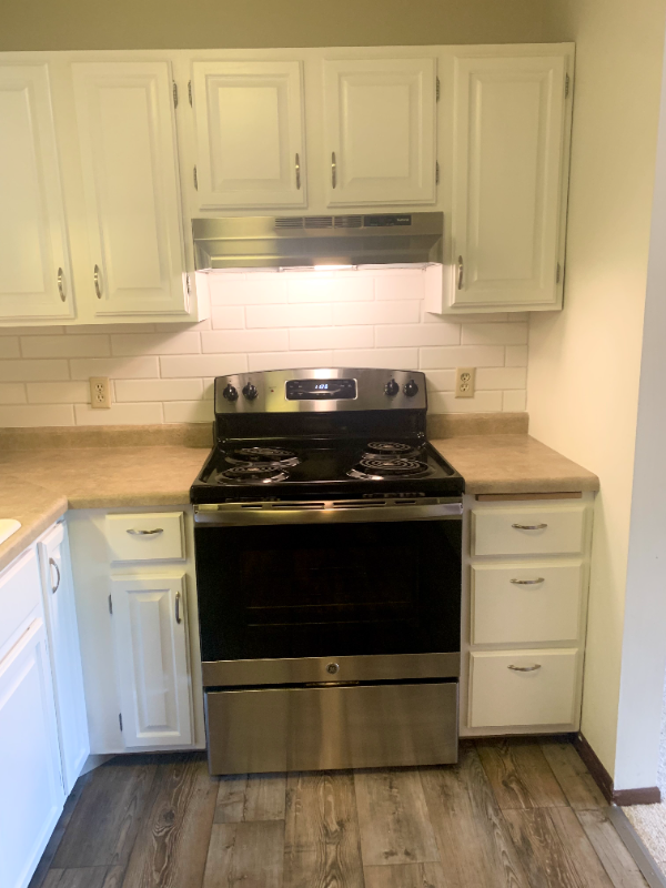 10451 Greenbrier Rd - Photo 4 of 21