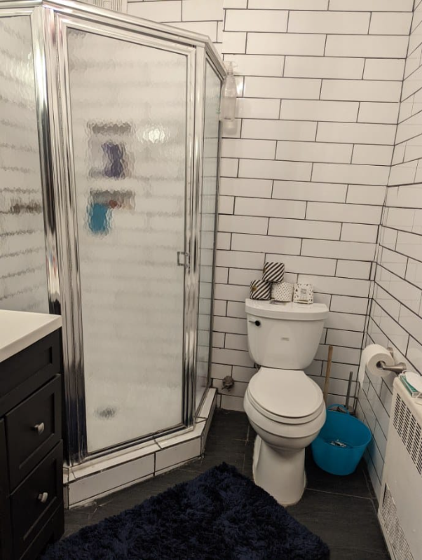 615 E 55th St #1stFL - Photo 4 of 10