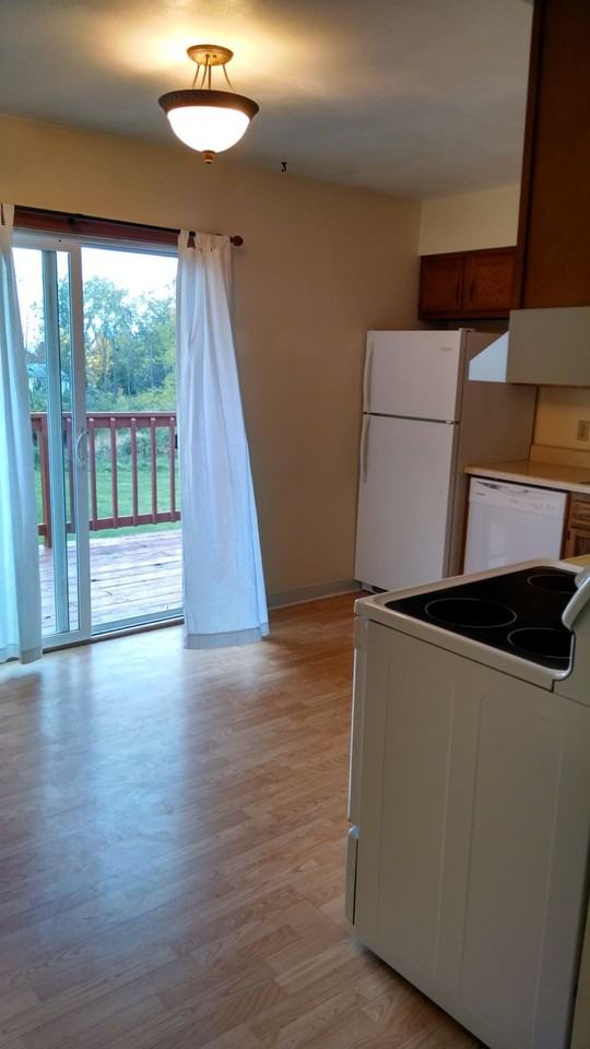 1895 E Shore Dr #C4 - Photo 7 of 17