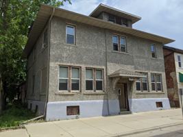 featured image of 404 N Minnesota St #4