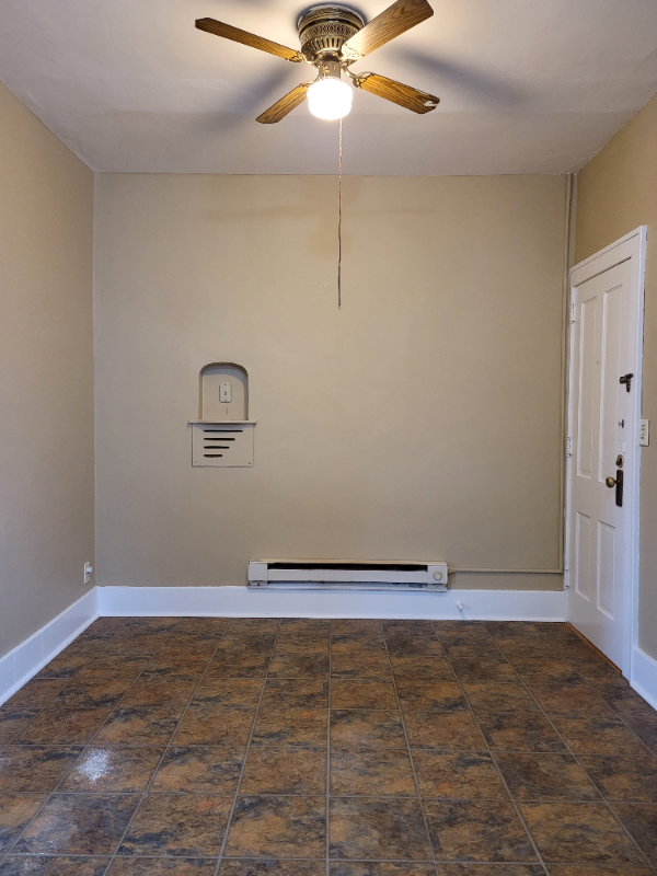 404 N Minnesota St #4 - Photo 2 of 12