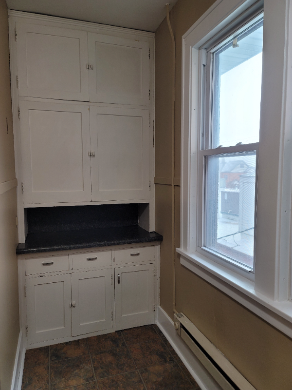 404 N Minnesota St #4 - Photo 6 of 12
